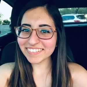 Meet your Posher, Brianna